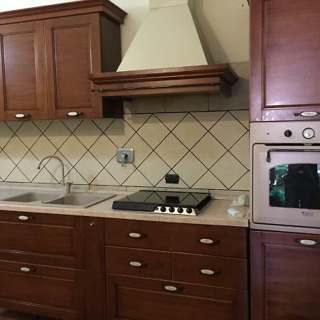 Mancini Michela Alloggio Uso Turistico Apartment Acilia Ngoại thất bức ảnh